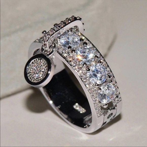 Jewelry - New 925 Silver Round Diamond Party Ring